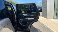 Land Rover Range Rover 3.0 D300 SE 4dr Auto Diesel Estate